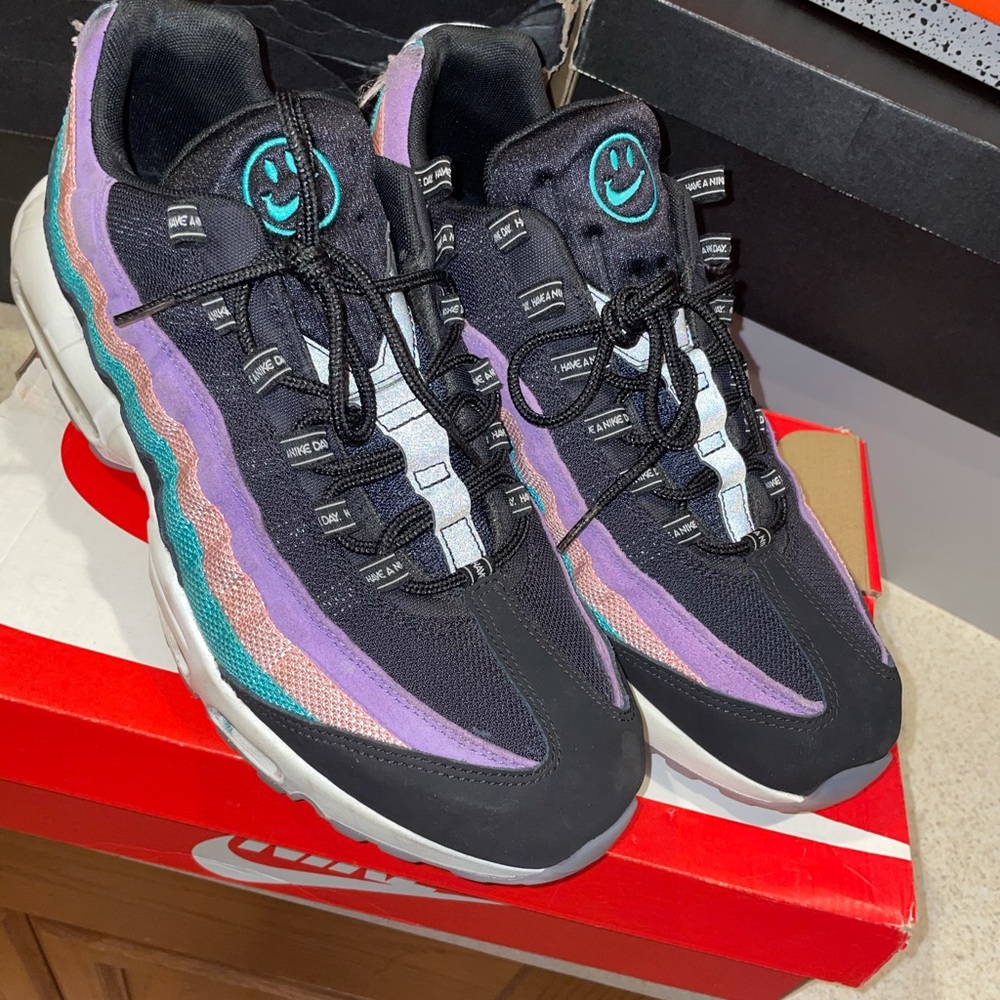 Have A Nike Day air max 95s